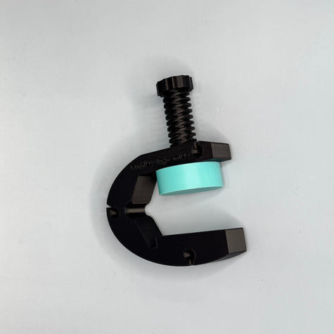 Universal Yarn Clamp – Tension Guide, Spinner Mount & Yarn Redirect Tool