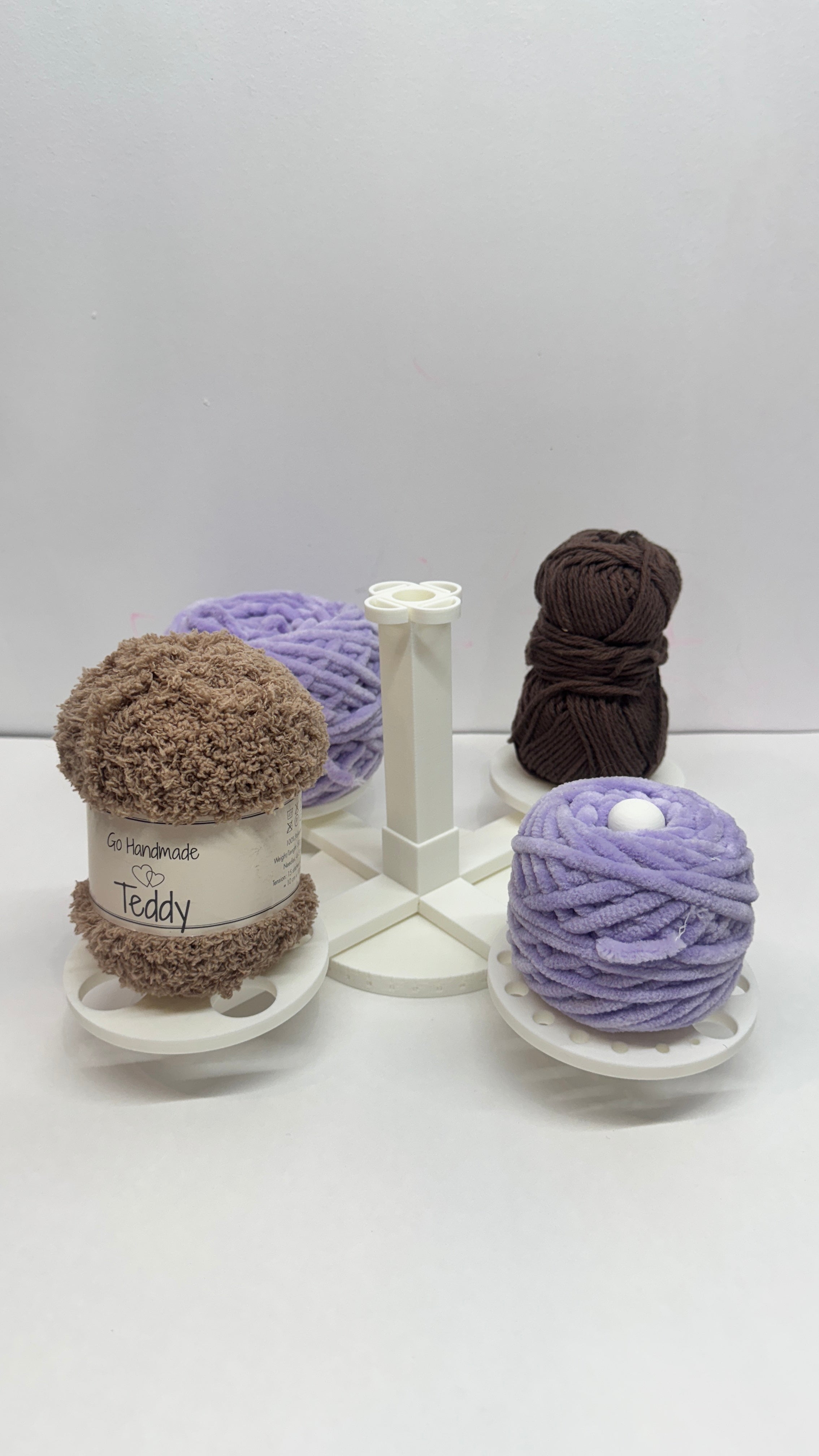Multi-Yarn Spinner with Removable Bobbins – Fits All Yarn Cakes, 3D Printed for Crocheters & Knitters