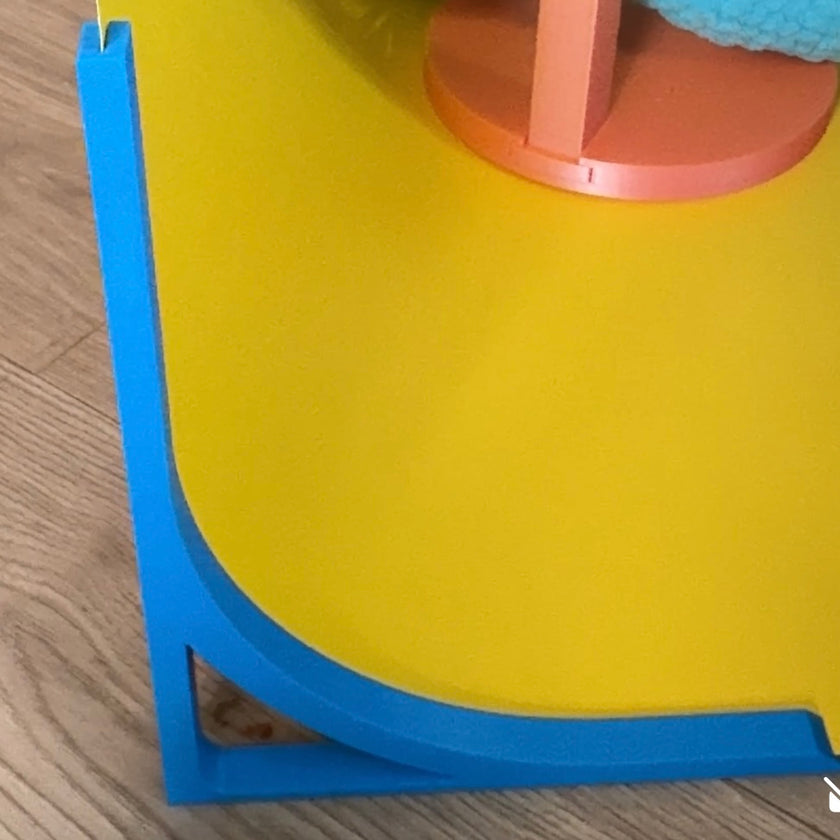 Poster Board Holder for Photos & Video Backdrops – 3D Printed, Lightweight Display Stand