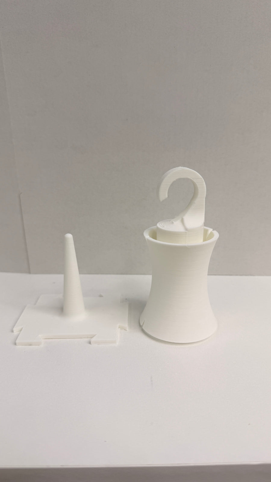 Hangable Spinning Yarn Bobbins - Modular Colorwork Yarn Management System for Crochet & Knitting