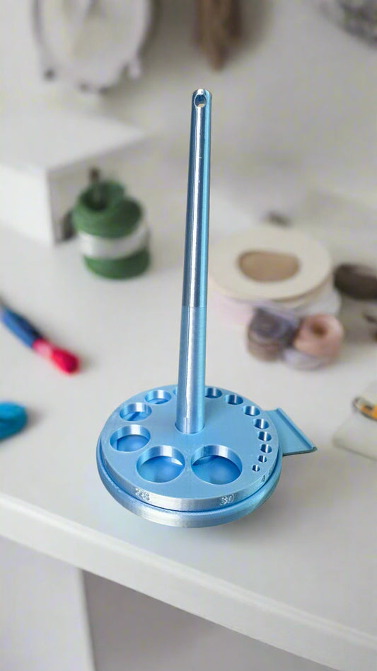 Portable / table yarn winder, with eye sizer and mini storage base
