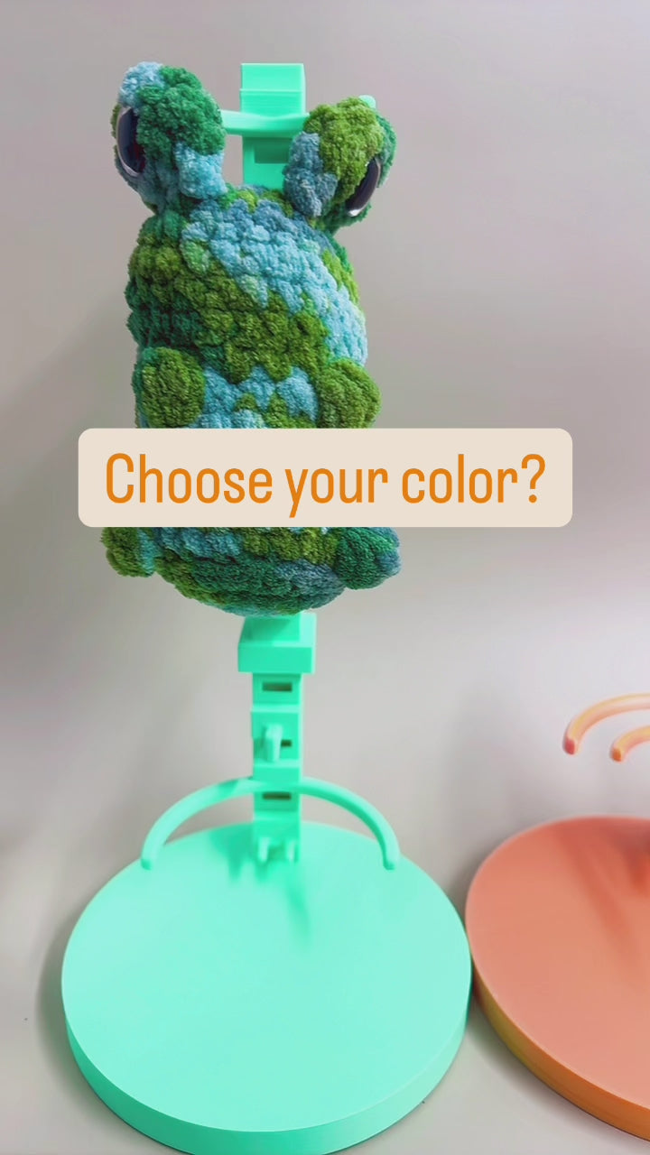 Adjustable Plushie Display Stand – 3D Printed, Modular Fit for Amigurumi & Plush Makers